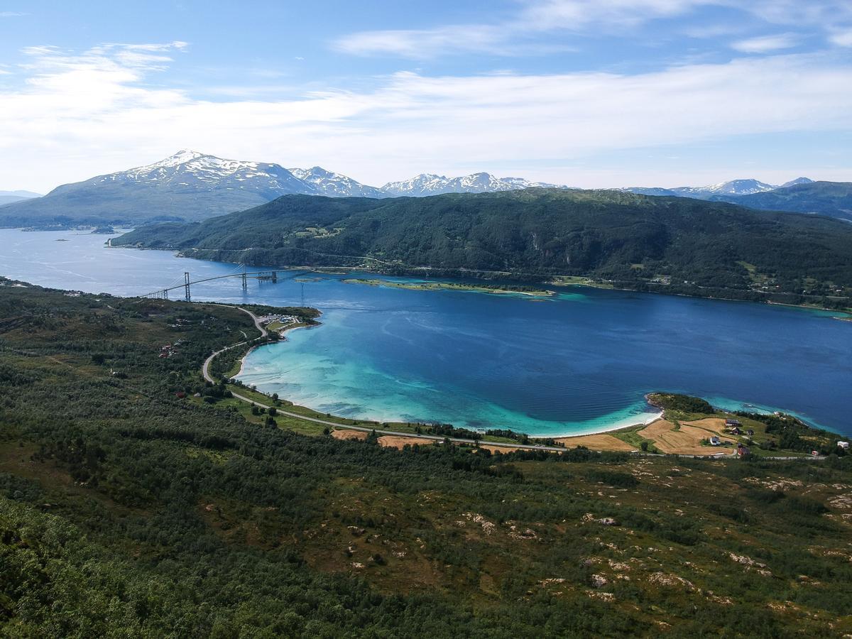 Tjeldsundbrua Camping Hotel Evenskjer Bagian luar foto