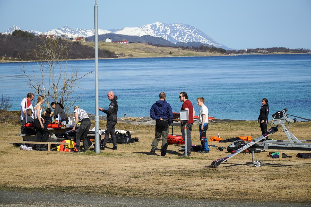 Tjeldsundbrua Camping Hotel Evenskjer Bagian luar foto