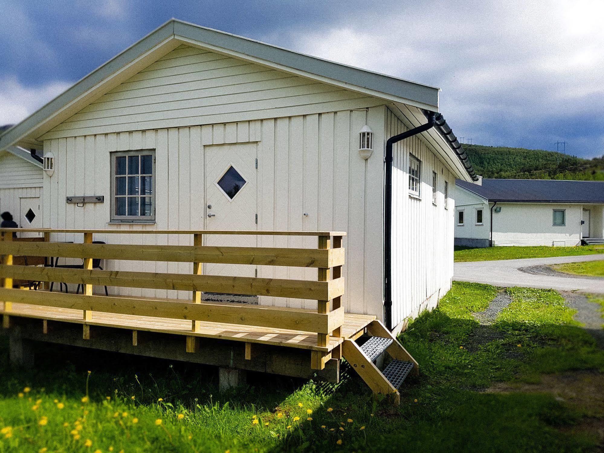 Tjeldsundbrua Camping Hotel Evenskjer Bagian luar foto