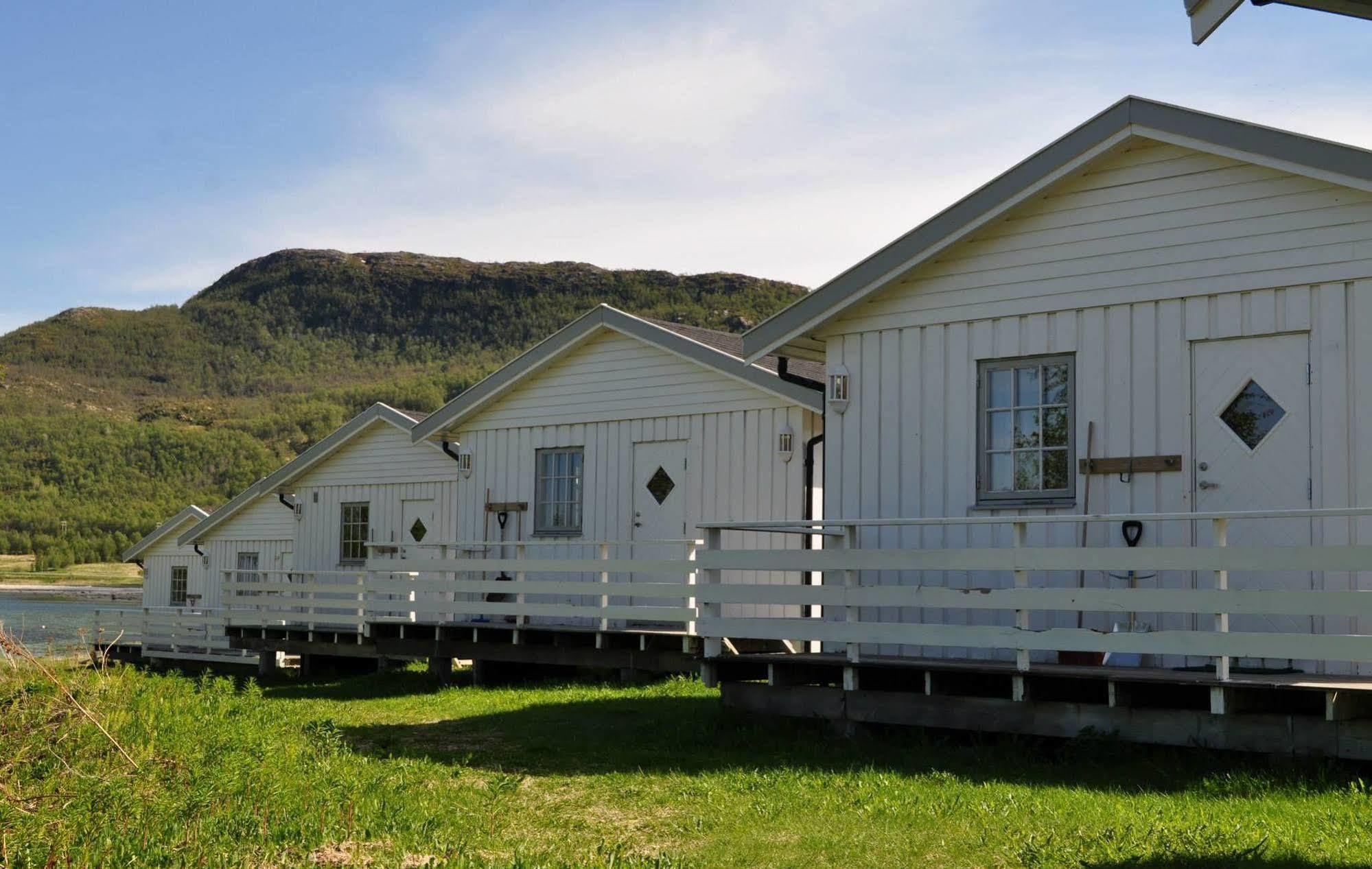 Tjeldsundbrua Camping Hotel Evenskjer Bagian luar foto