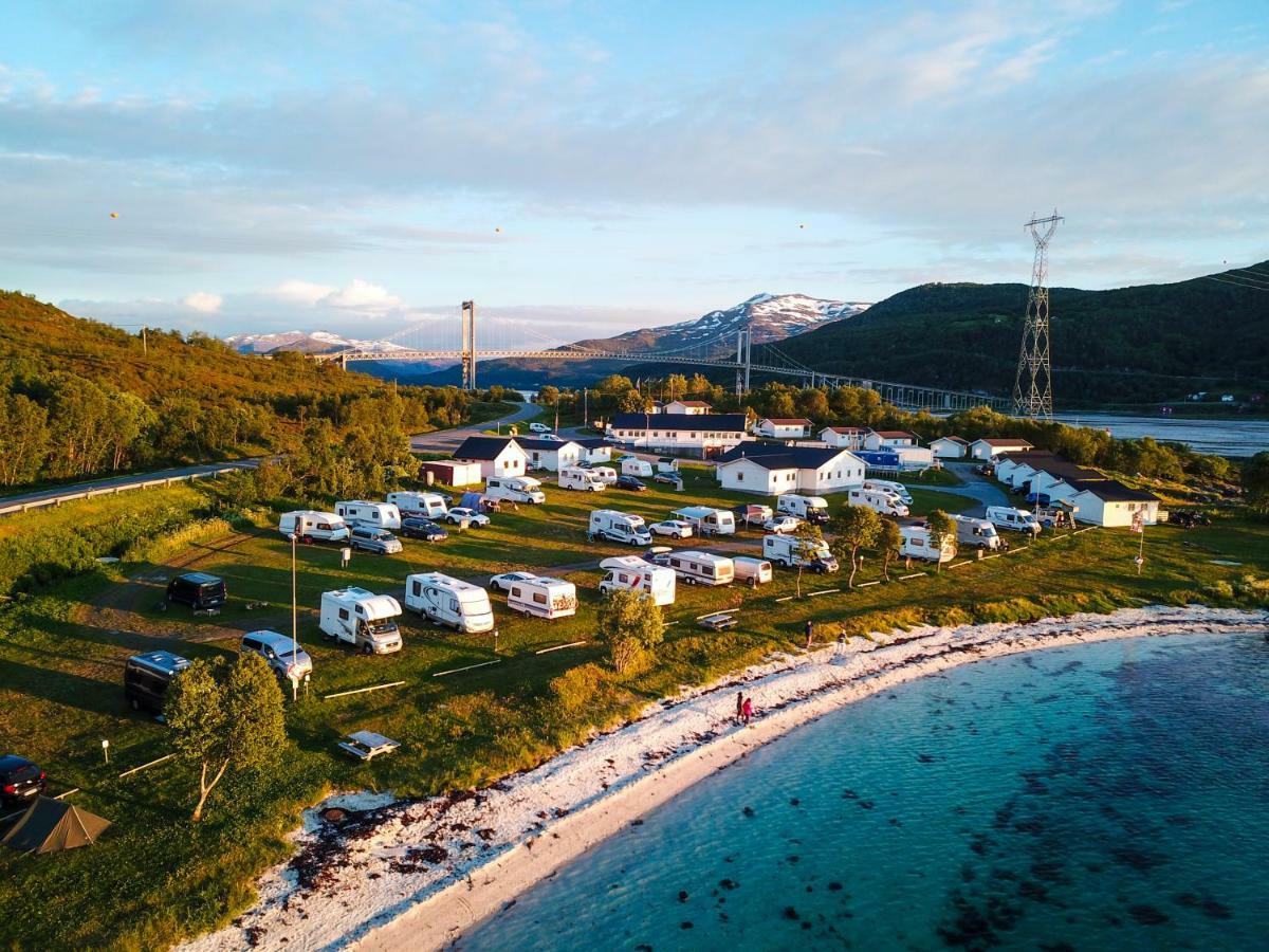 Tjeldsundbrua Camping Hotel Evenskjer Bagian luar foto